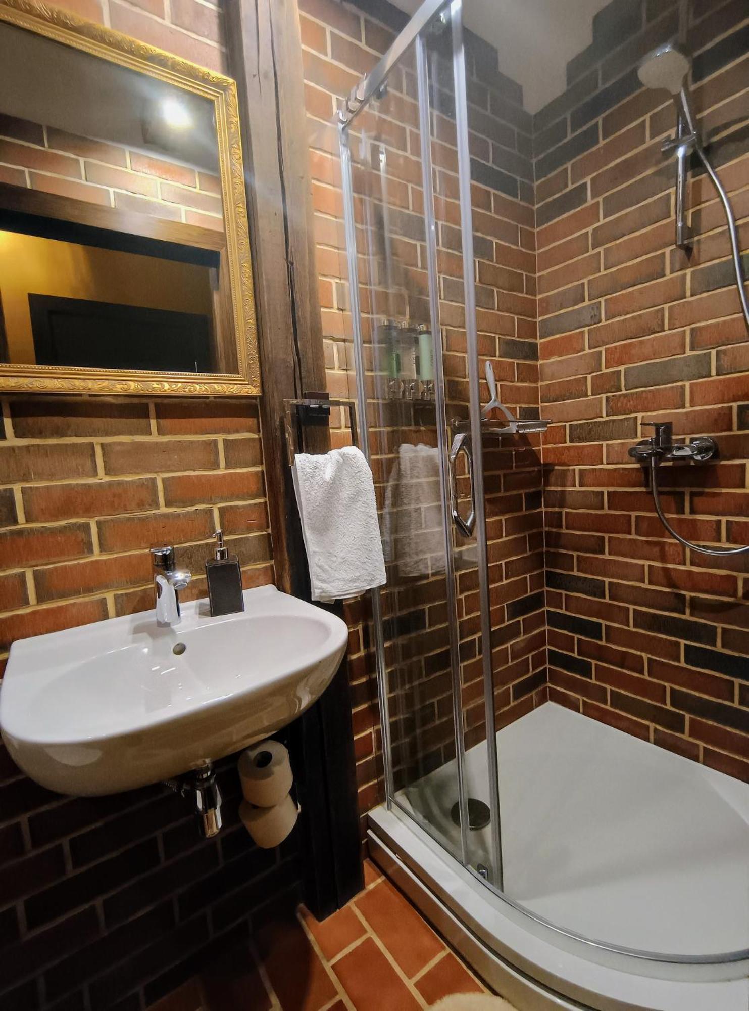 公寓 Ernests' Unique Townhouse With Sauna, Hot Tub And Free Parking