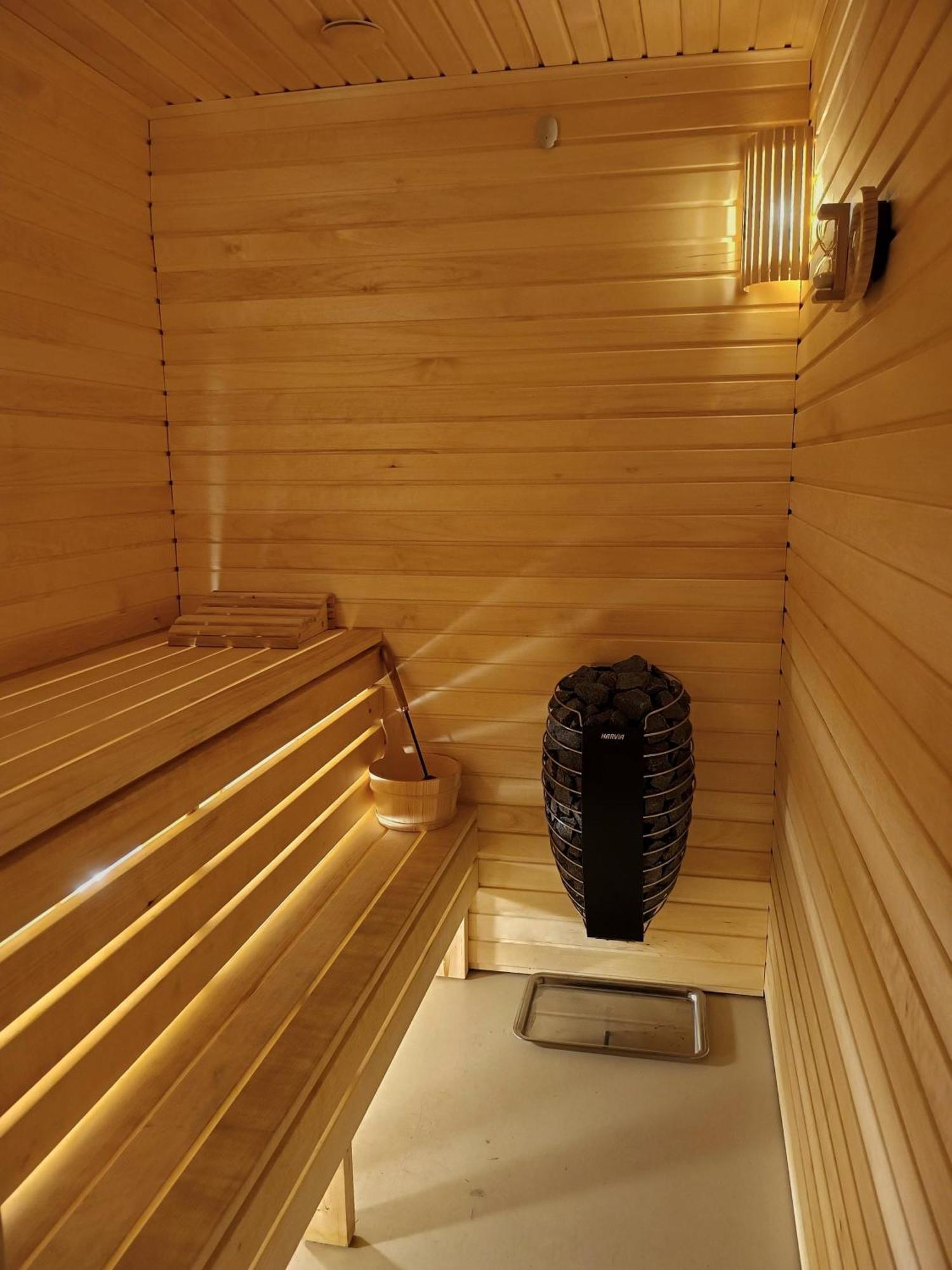 Ernests' Unique Townhouse With Sauna, Hot Tub And Free Parking 公寓 里加